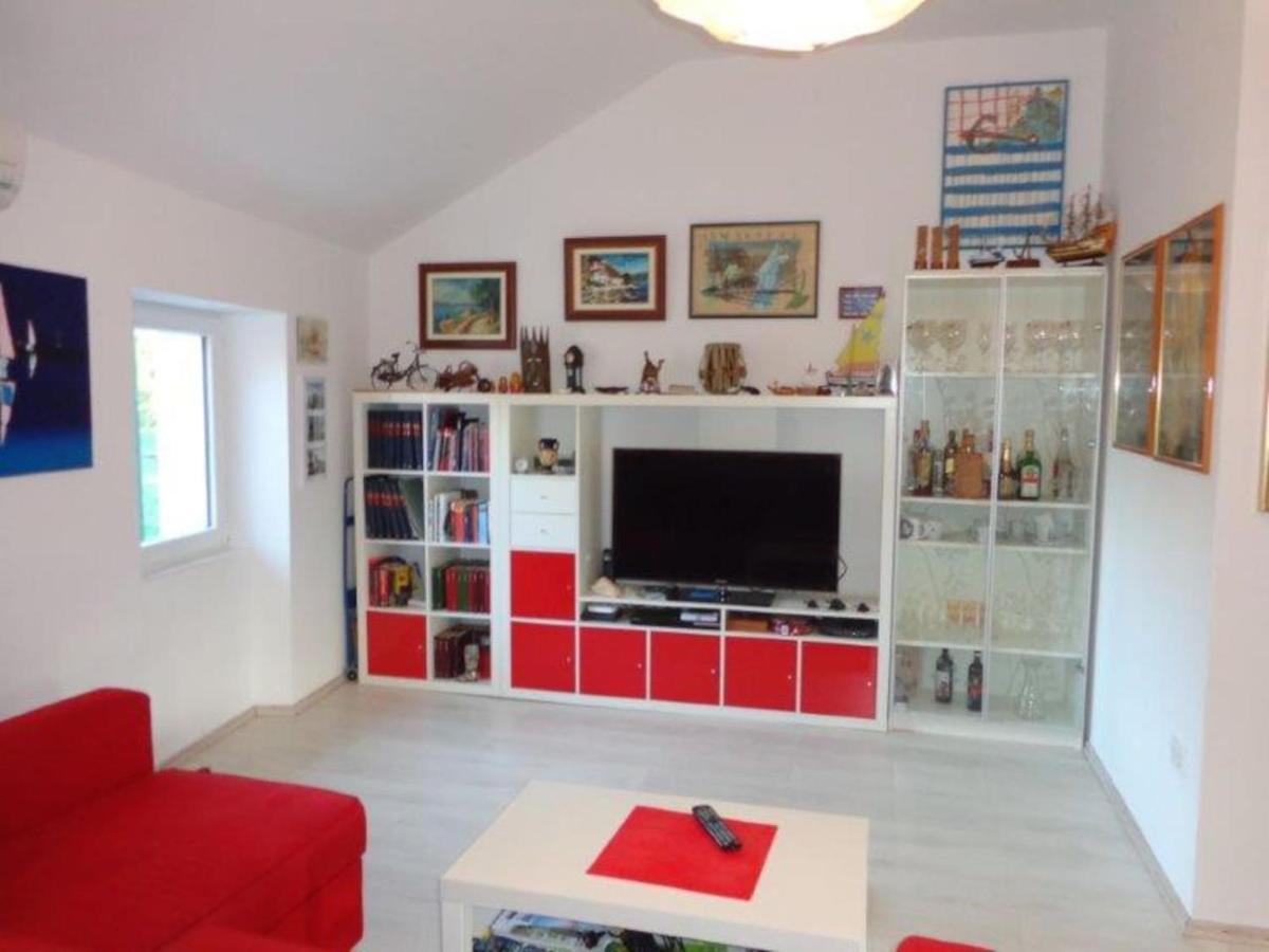 Modern Apartmant In Old Apartman